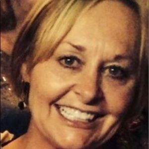 Meet your Posher, Becky